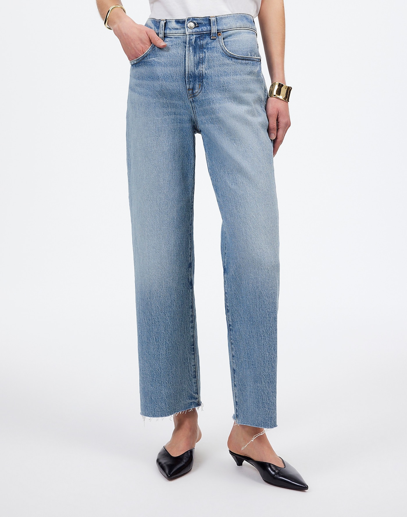 The Perfect Vintage Wide-Leg Crop Jean. Your new best friend in a jean. Effortlessly chic and comfortable 